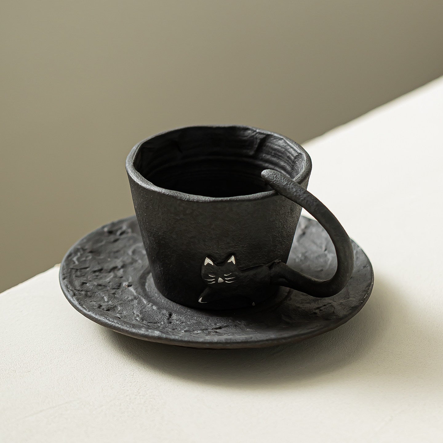 Creative lucky cat coffee mug with saucer, latte art mug, water cup, ceramic cup